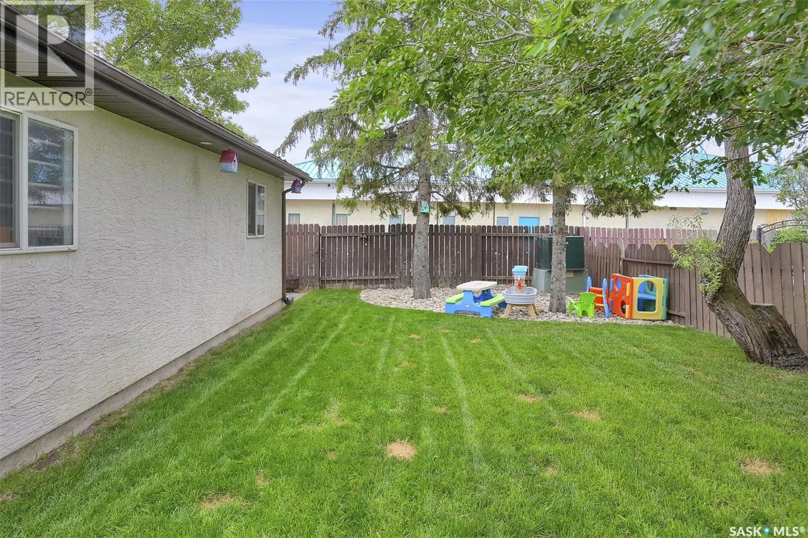 1217 Runciman CRESCENT N