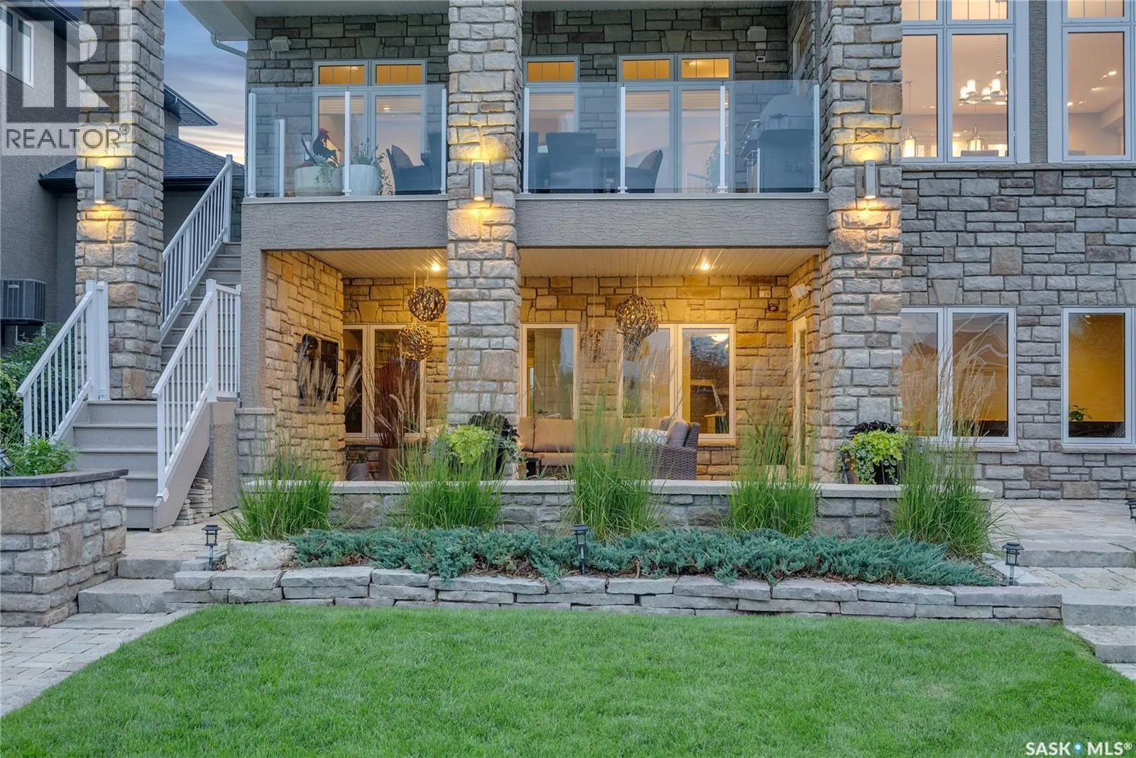 250 Whalley CRESCENT