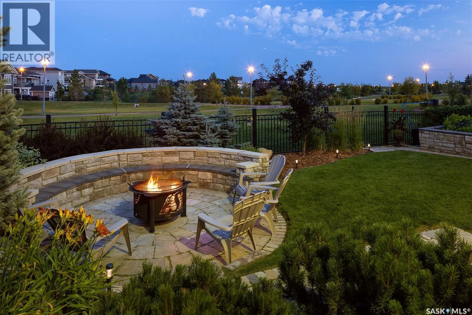 250 Whalley CRESCENT