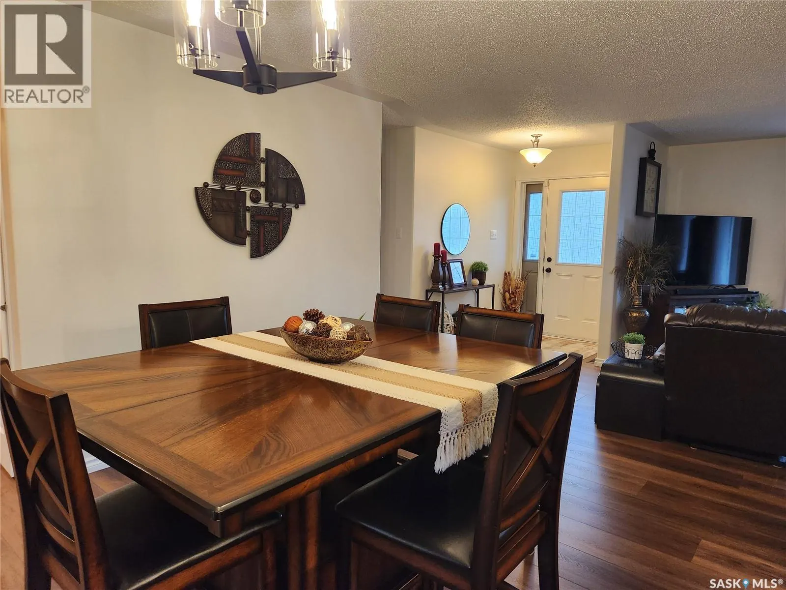 702 Golburn CRESCENT