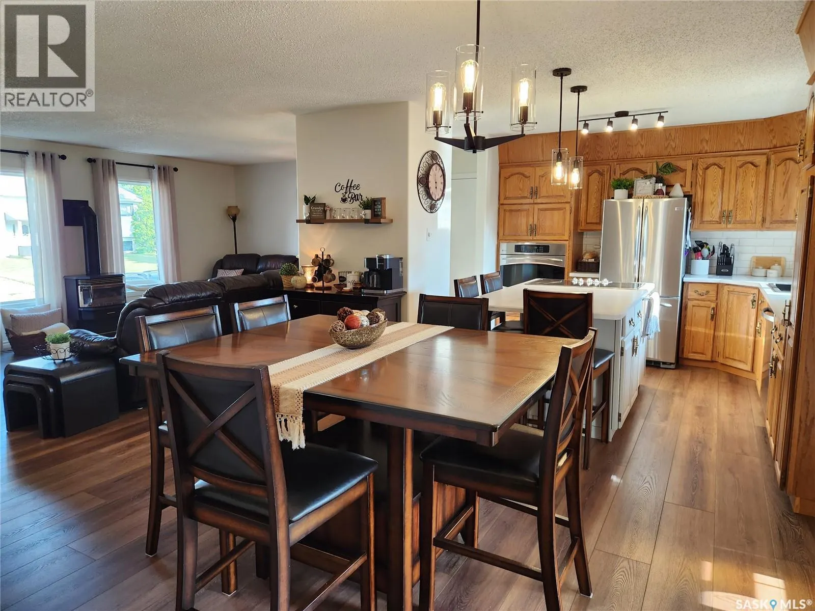 702 Golburn CRESCENT