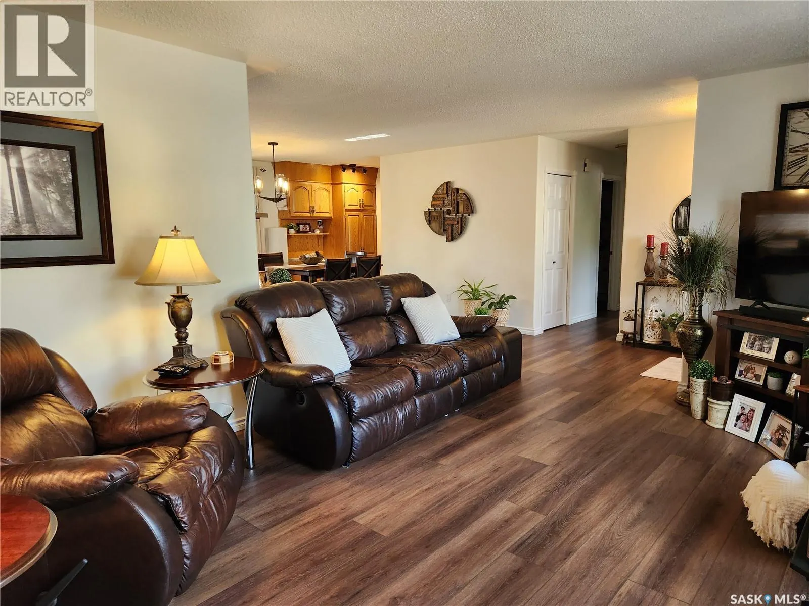 702 Golburn CRESCENT