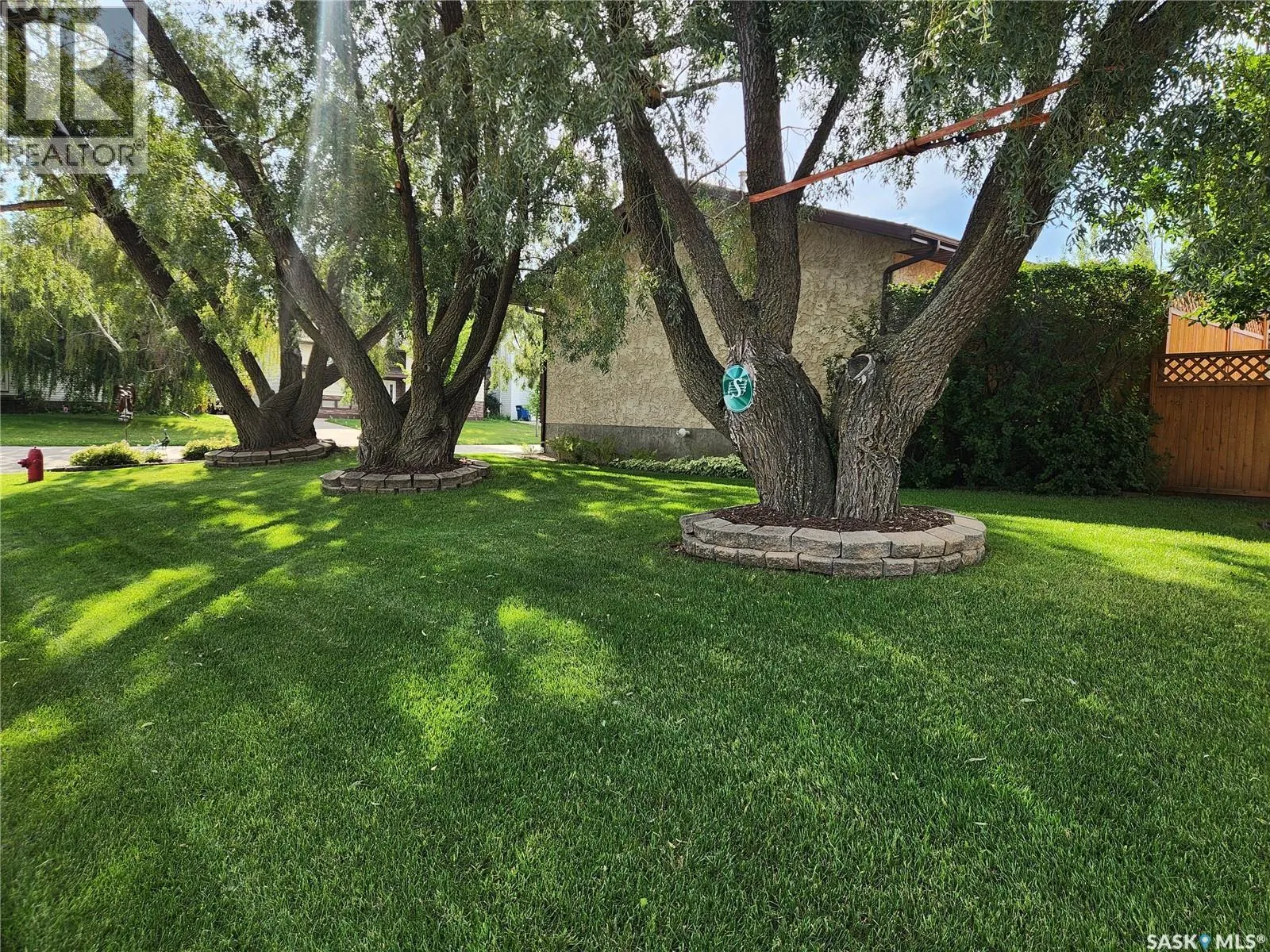 702 Golburn CRESCENT