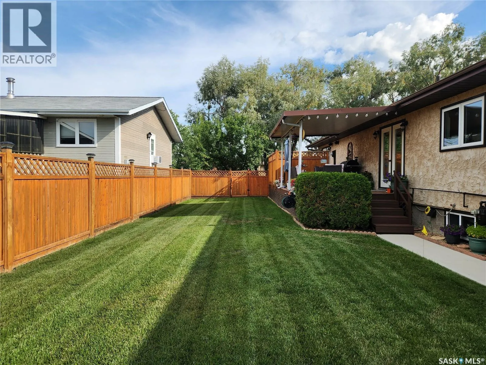 702 Golburn CRESCENT