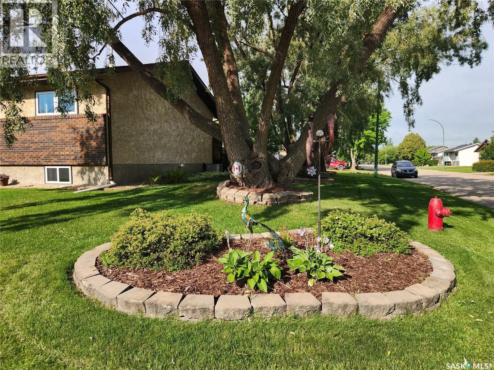 702 Golburn CRESCENT