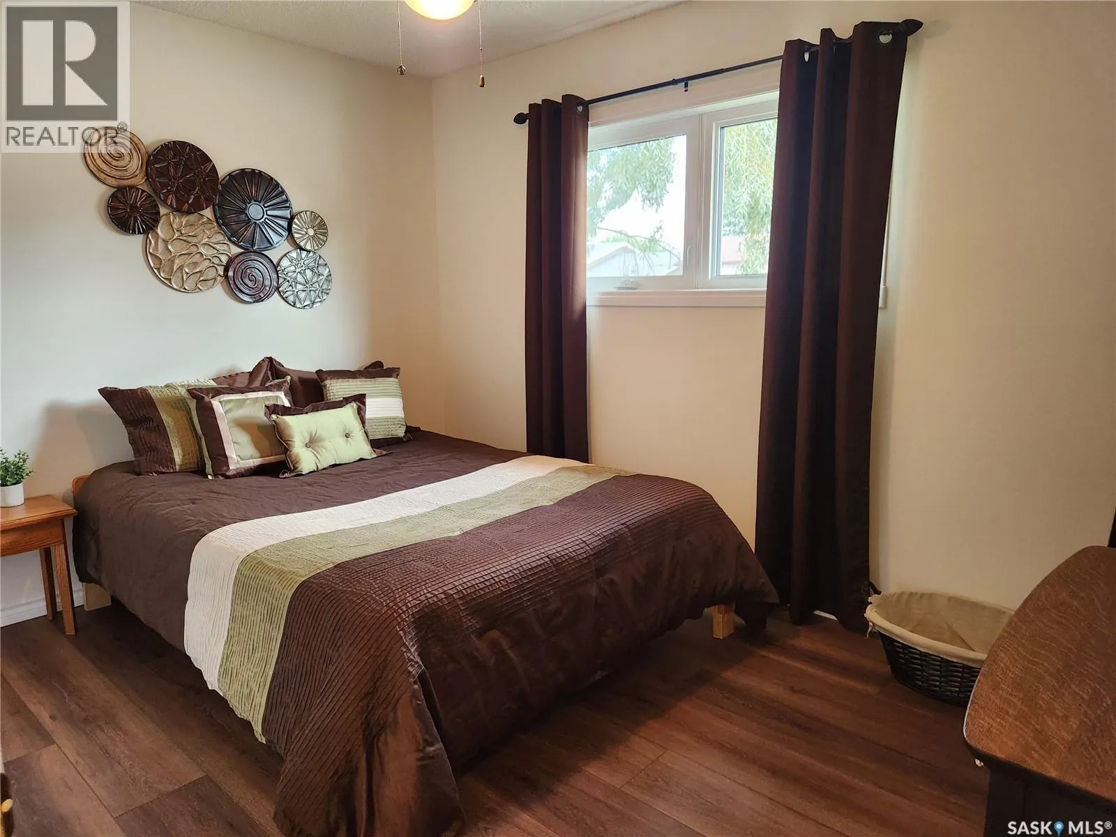 702 Golburn CRESCENT