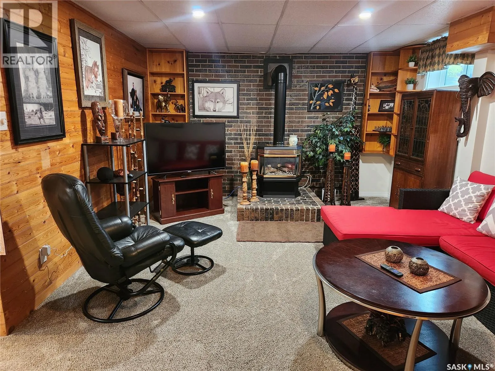 702 Golburn CRESCENT