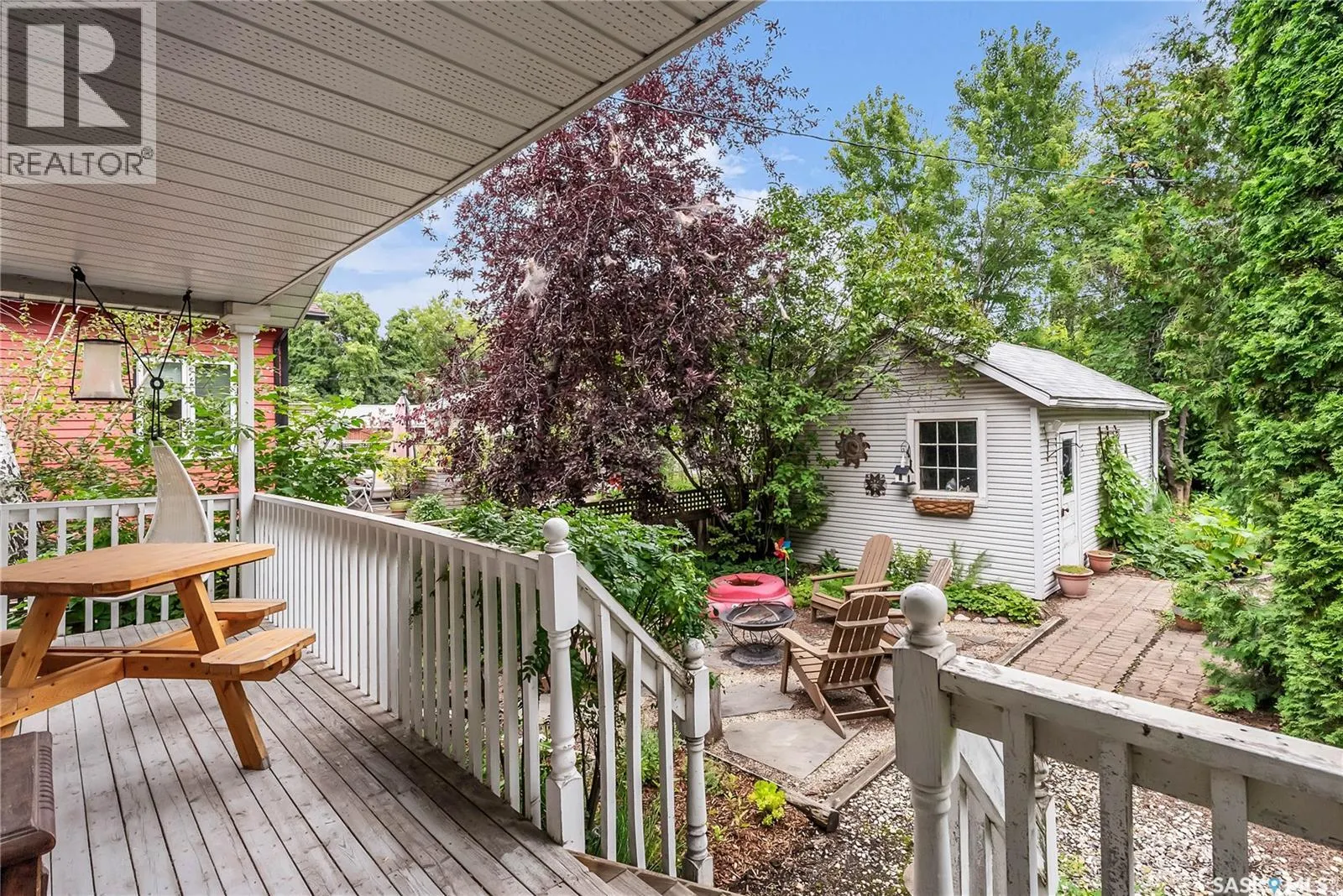 617 Lansdowne AVENUE
