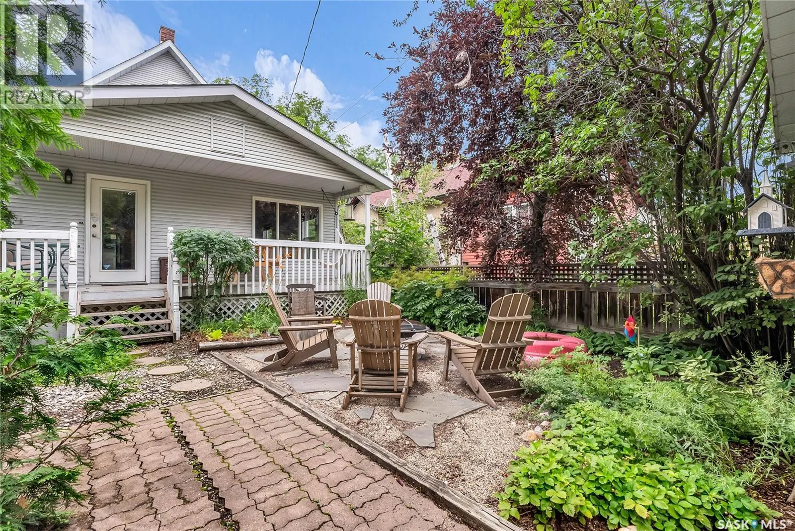 617 Lansdowne AVENUE