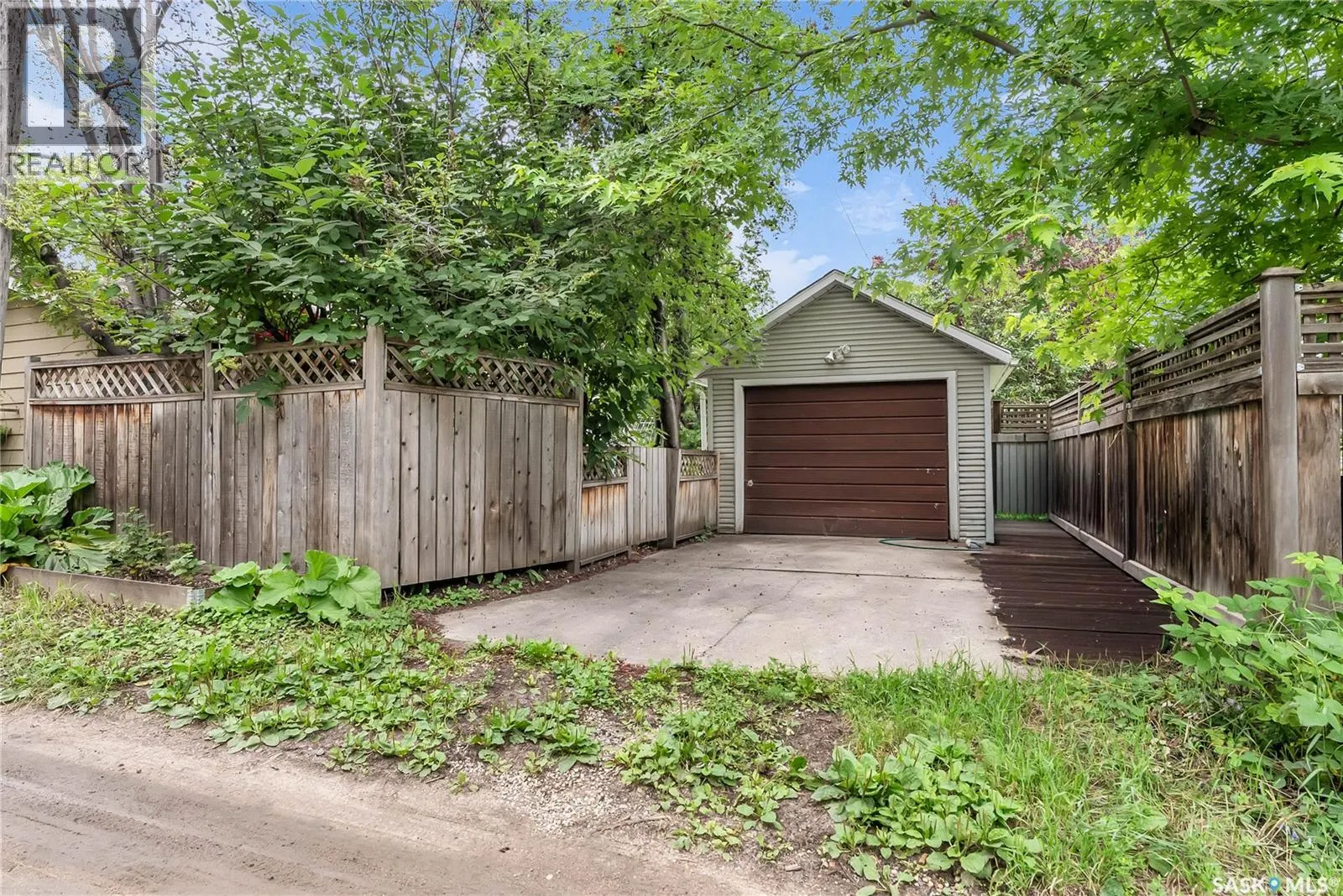 617 Lansdowne AVENUE
