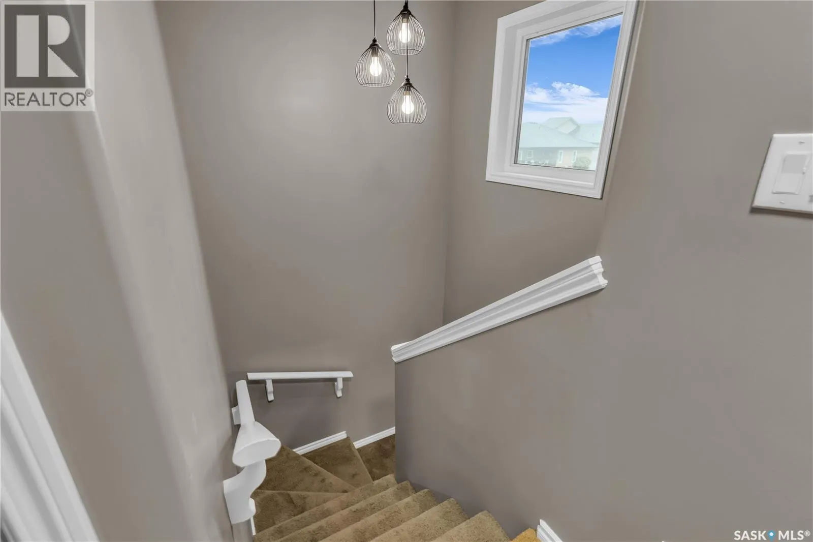 404 Snead CRESCENT