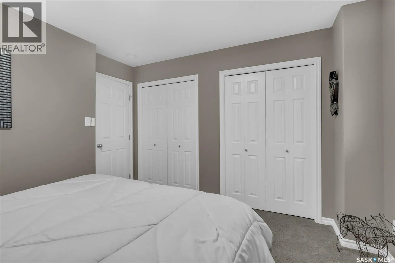 404 Snead CRESCENT