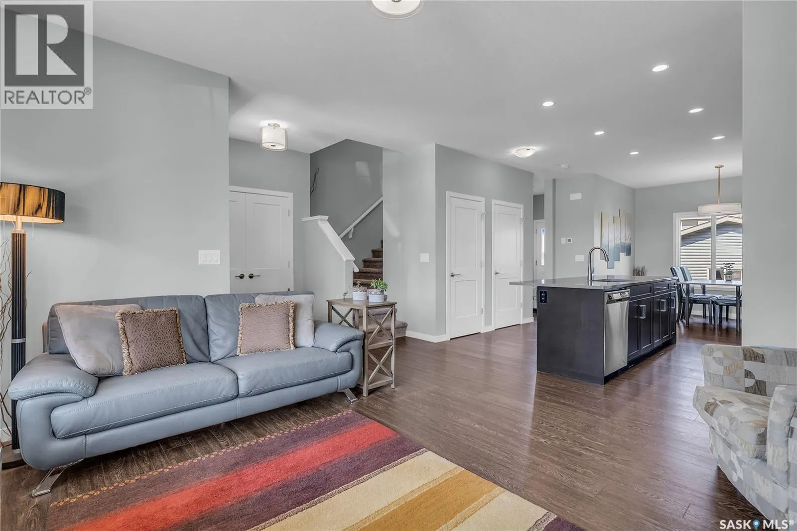 127 Newton WAY