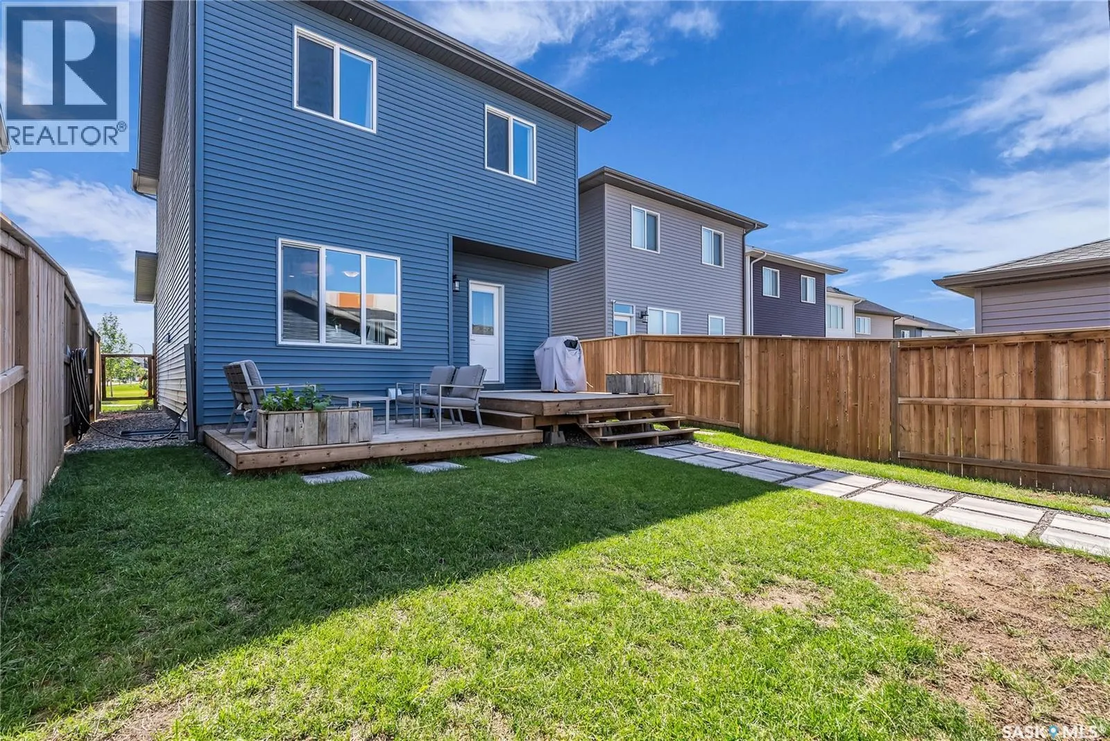 127 Newton WAY