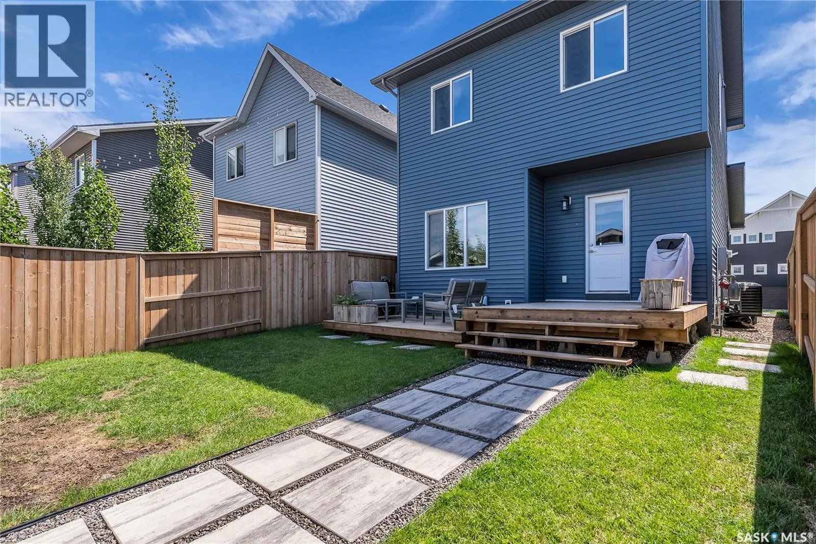 127 Newton WAY