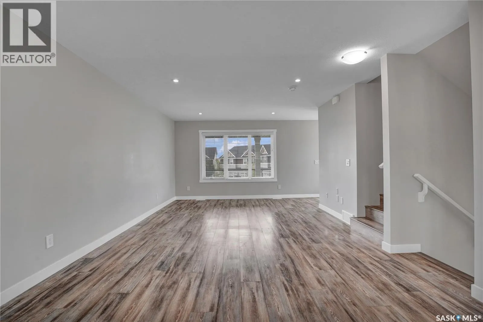 124 315 Dickson CRESCENT
