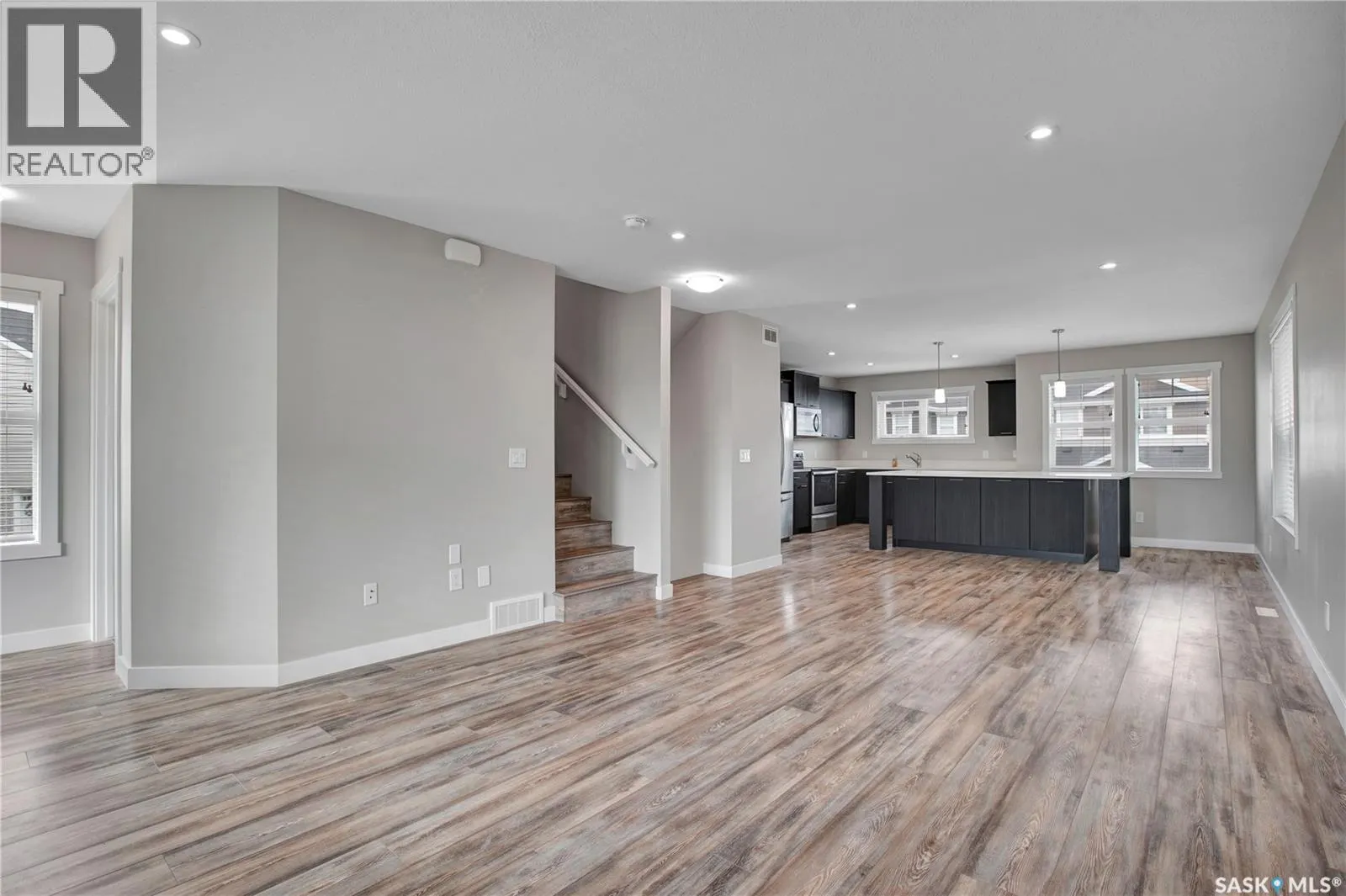 124 315 Dickson CRESCENT