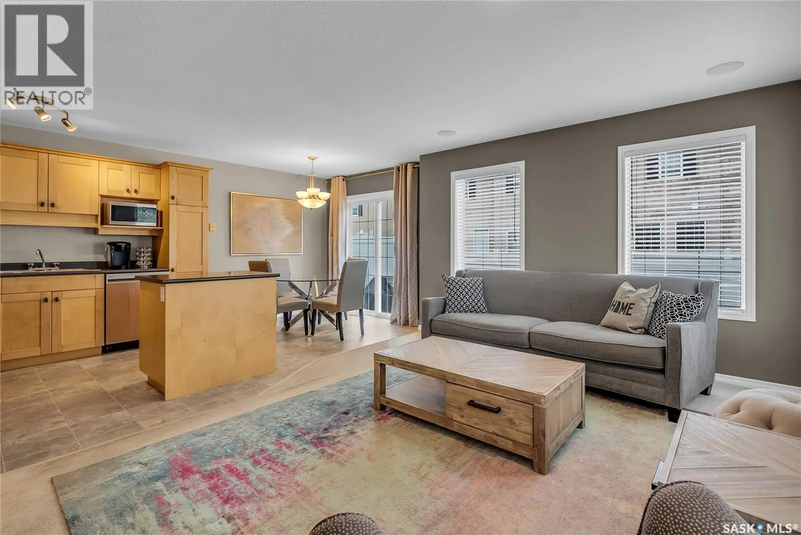 84 103 Banyan CRESCENT