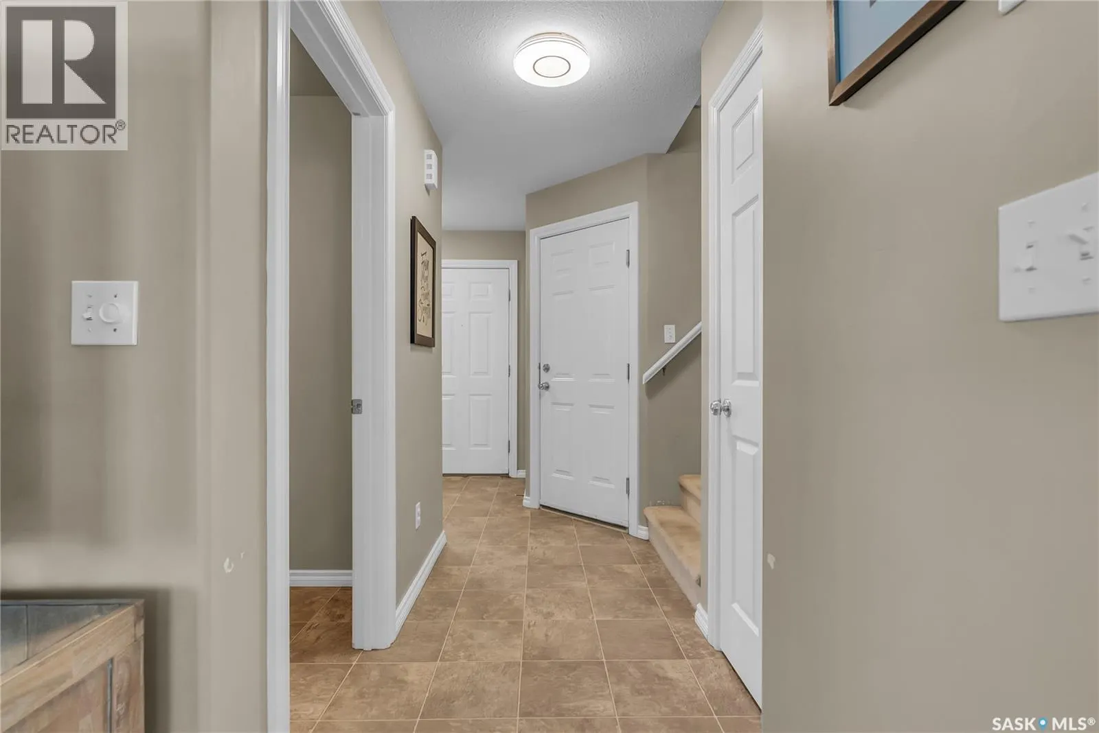 84 103 Banyan CRESCENT