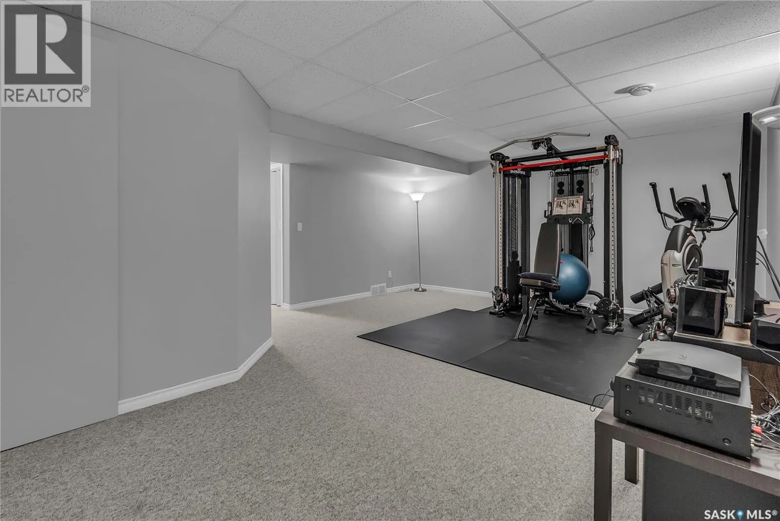 84 103 Banyan CRESCENT