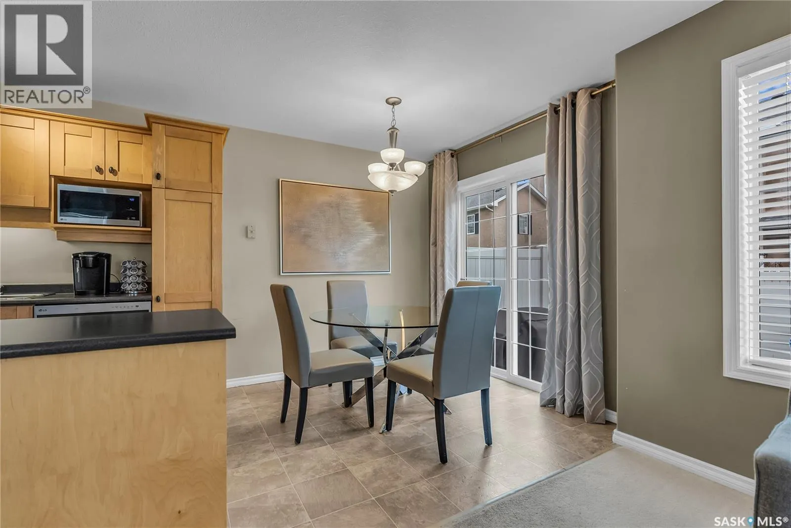 84 103 Banyan CRESCENT