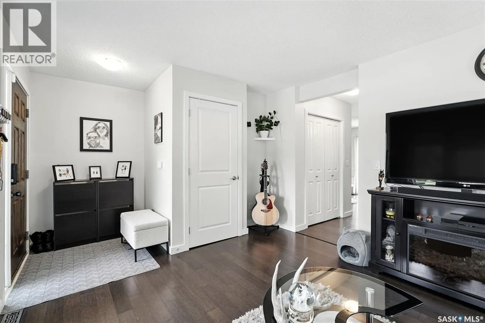 171 135 Ashworth CRESCENT