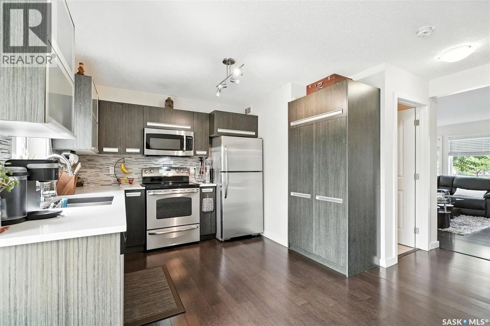 171 135 Ashworth CRESCENT
