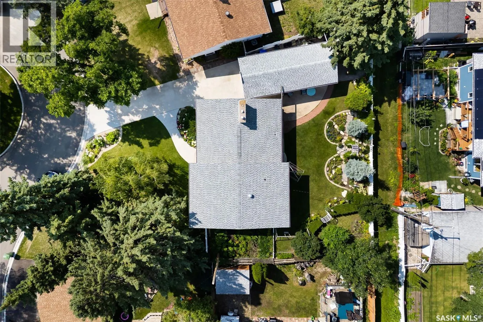 12 Castle BAY