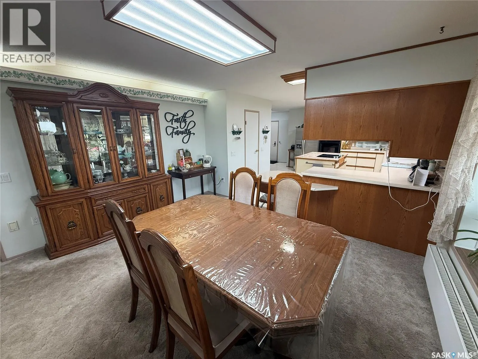 701 Adamson CRESCENT