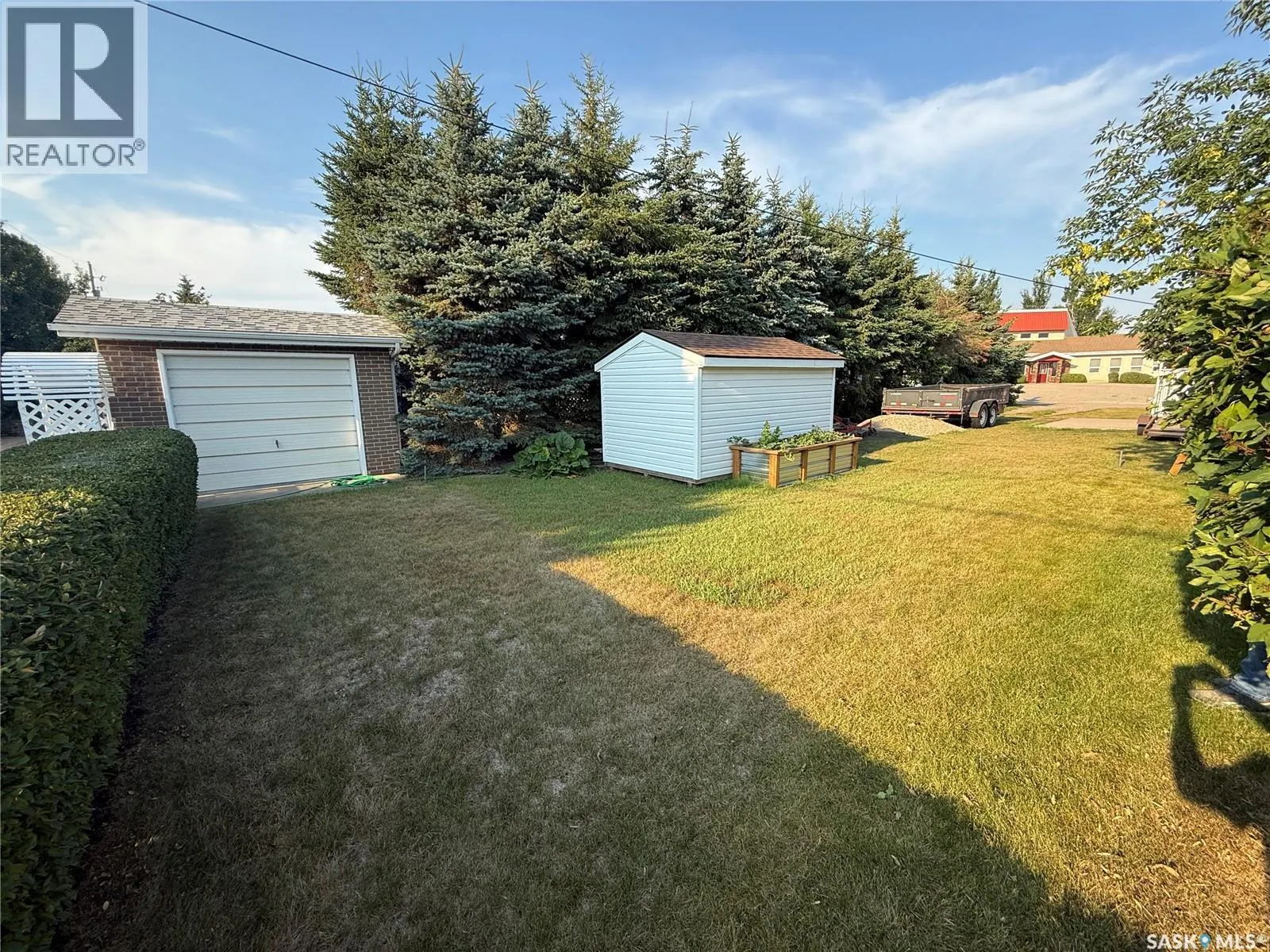 701 Adamson CRESCENT