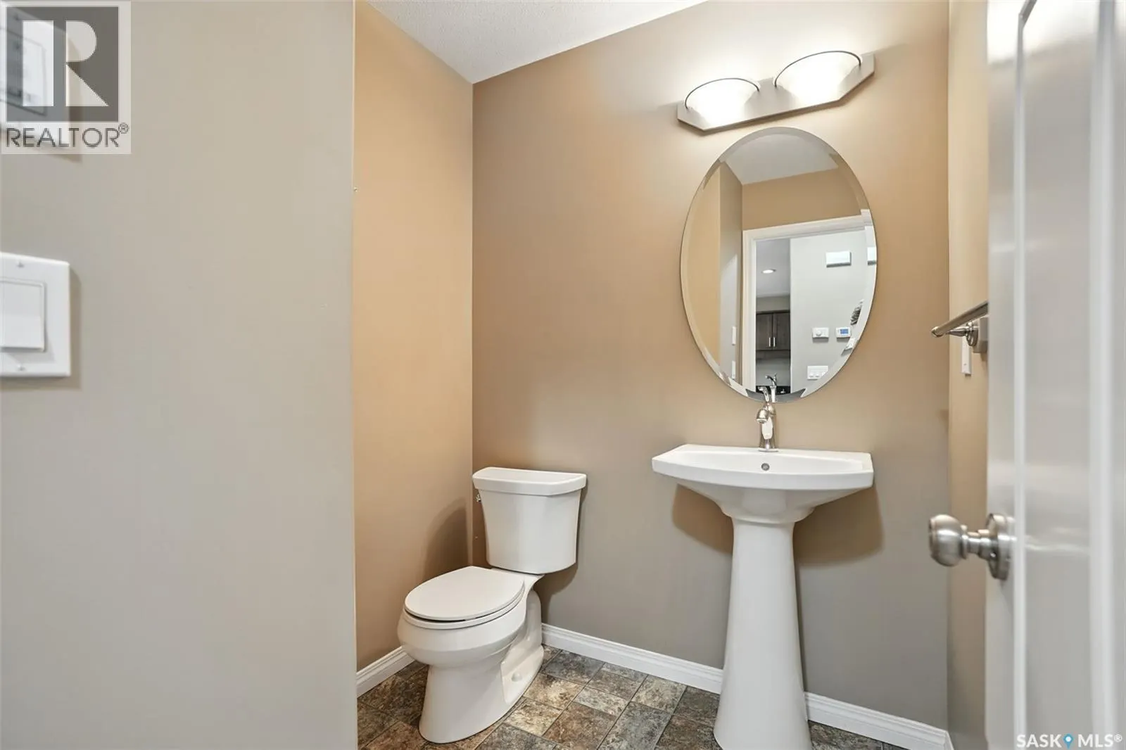 10 502 Rempel MANOR
