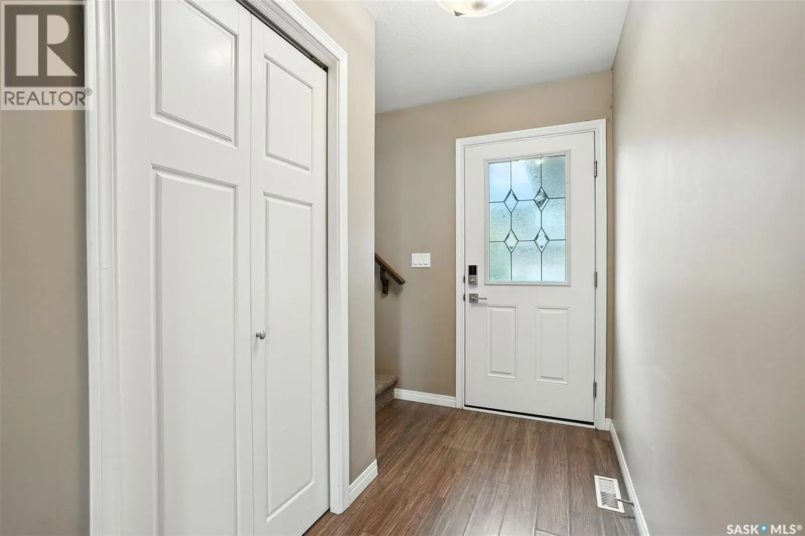 10 502 Rempel MANOR