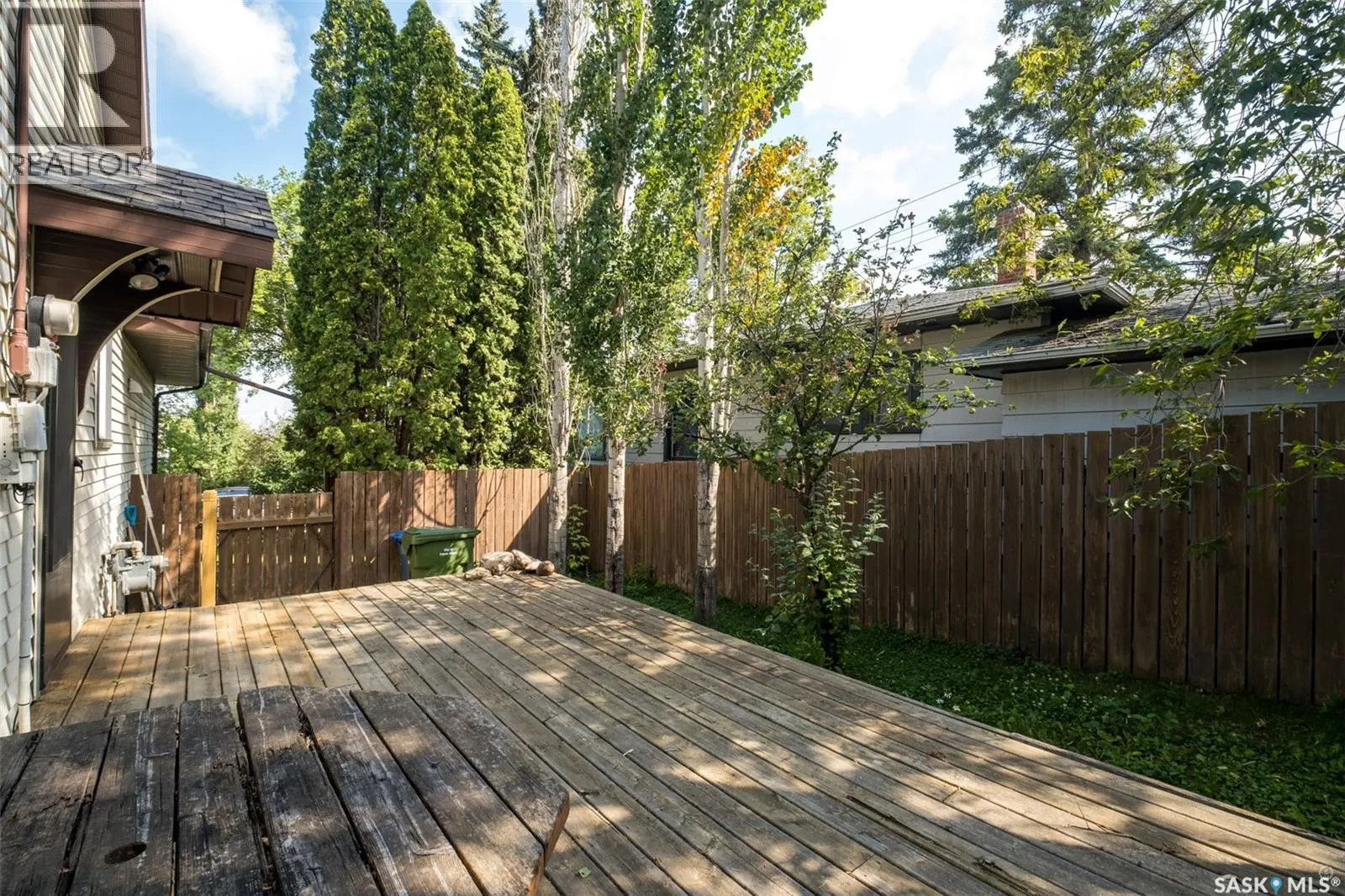 607 20th STREET W