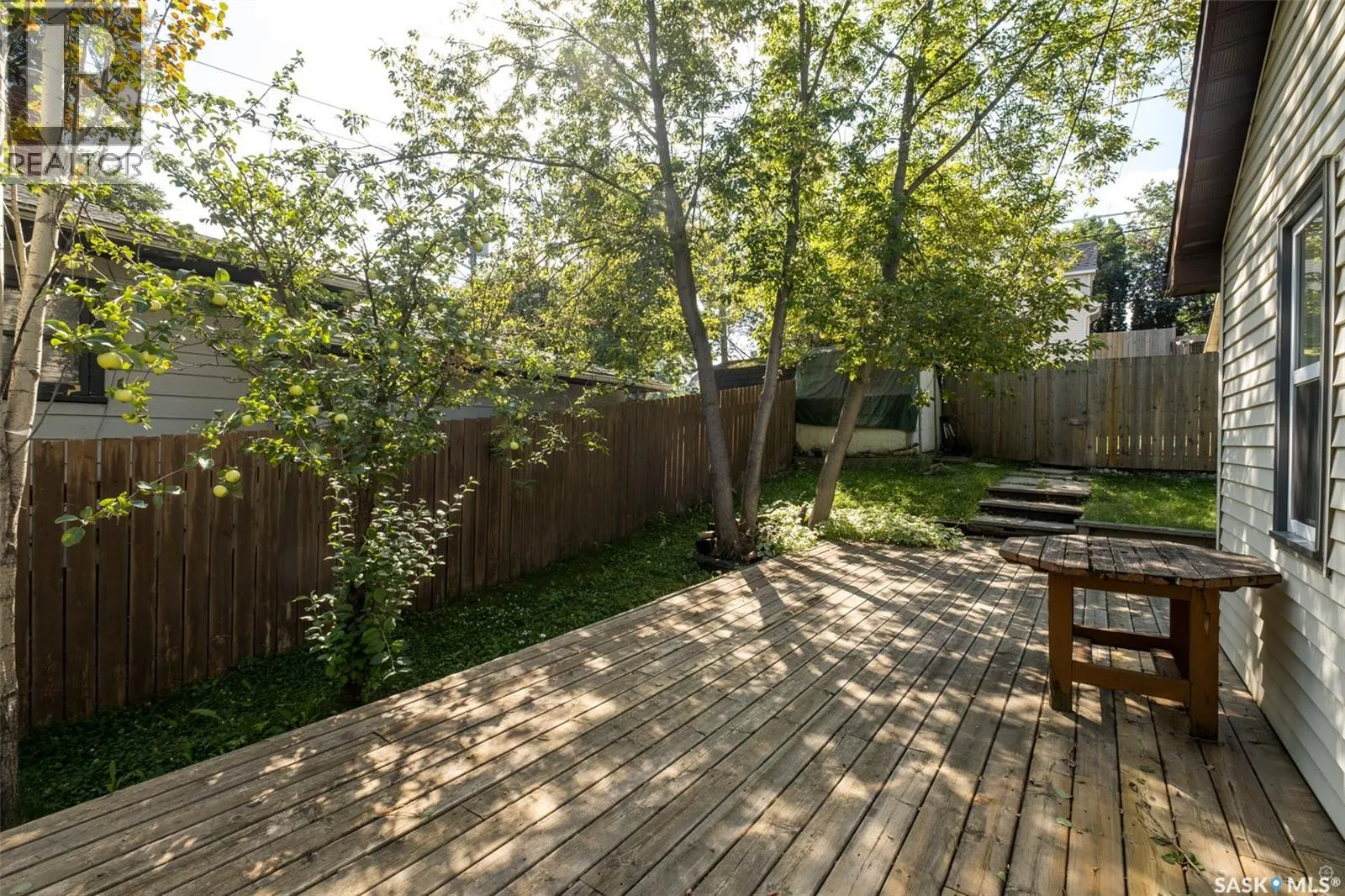 607 20th STREET W