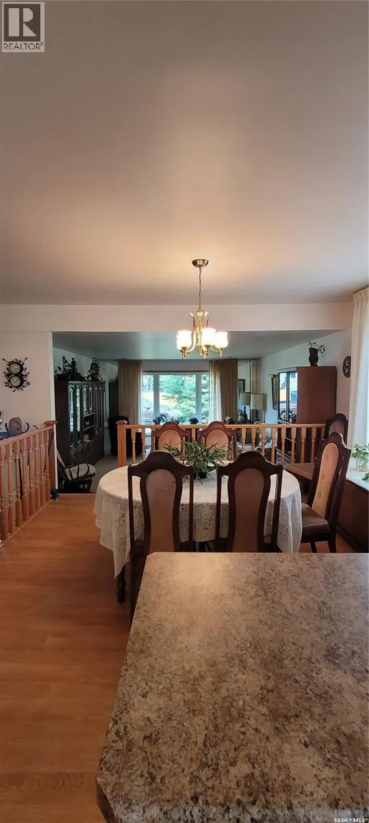 617 3rd STREET W