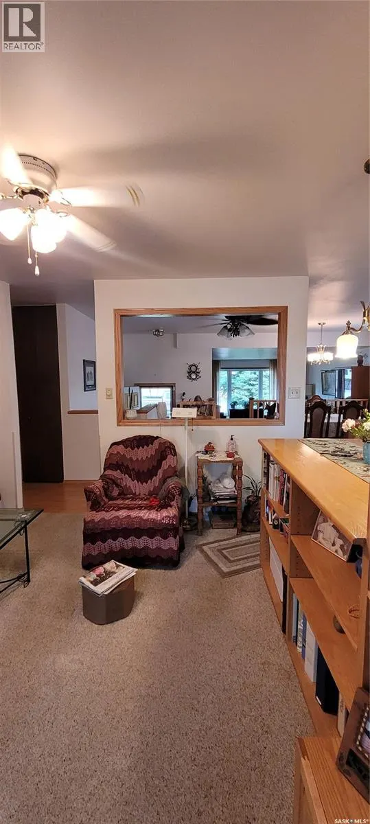 617 3rd STREET W