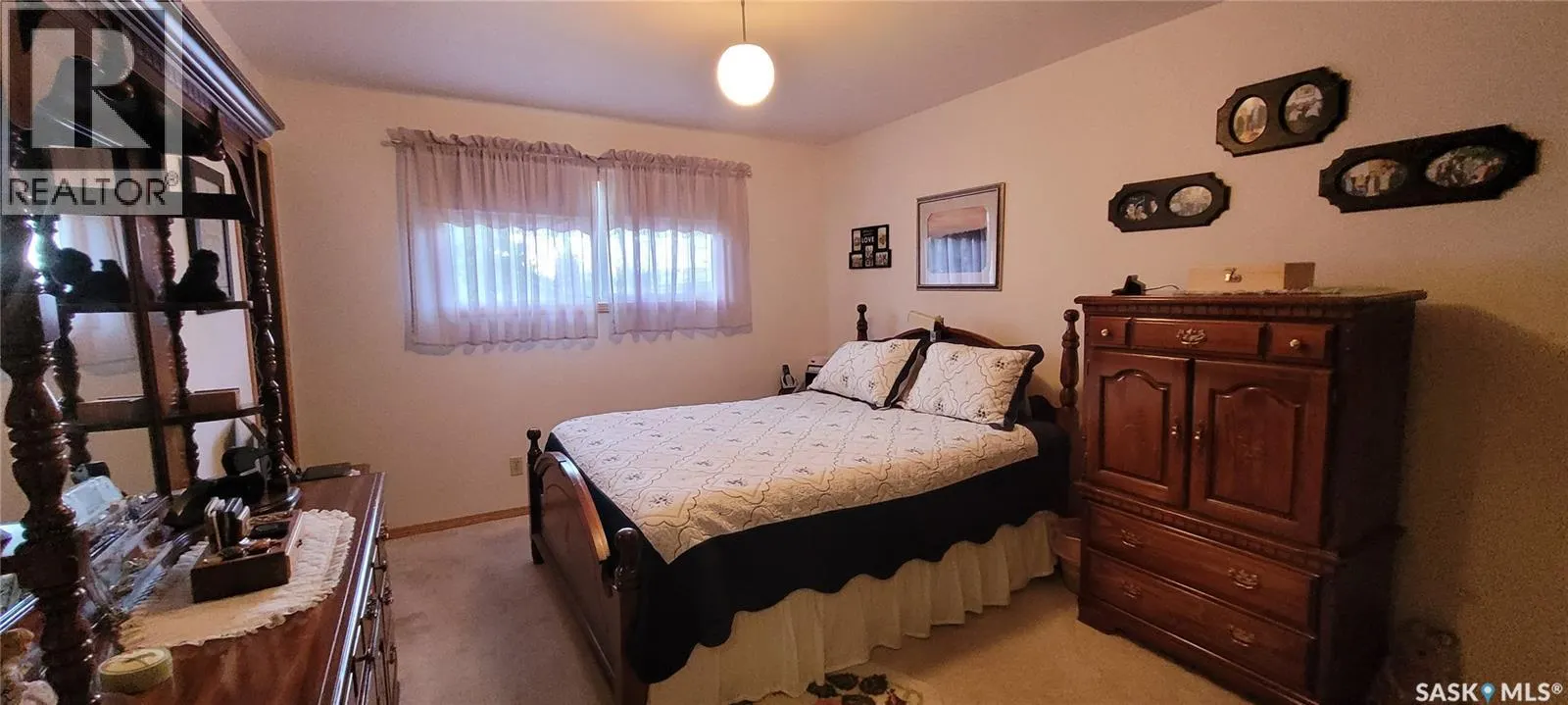 617 3rd STREET W