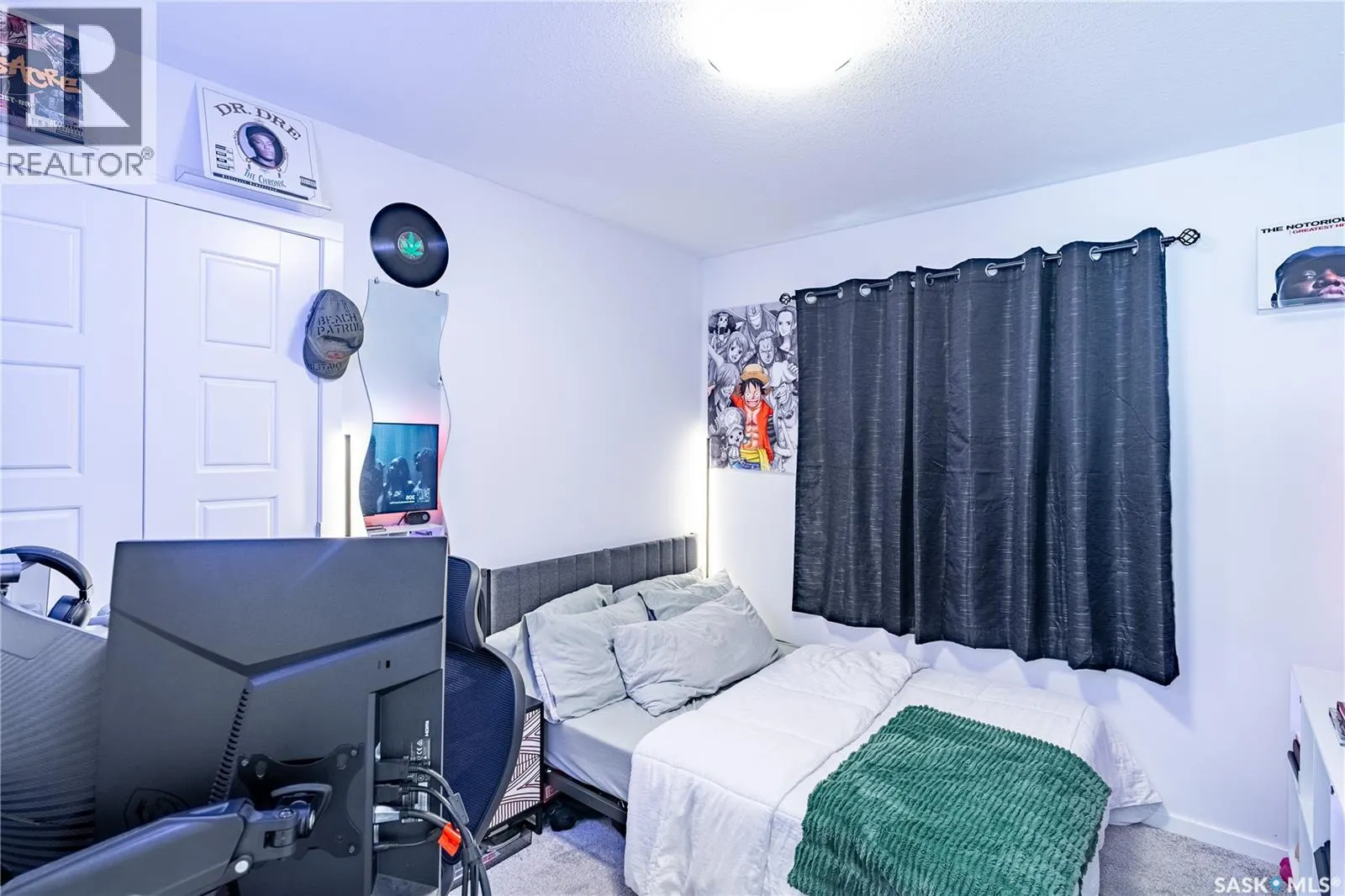 3108 Crosbie CRESCENT