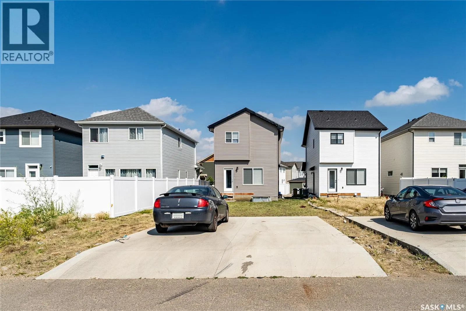 3108 Crosbie CRESCENT