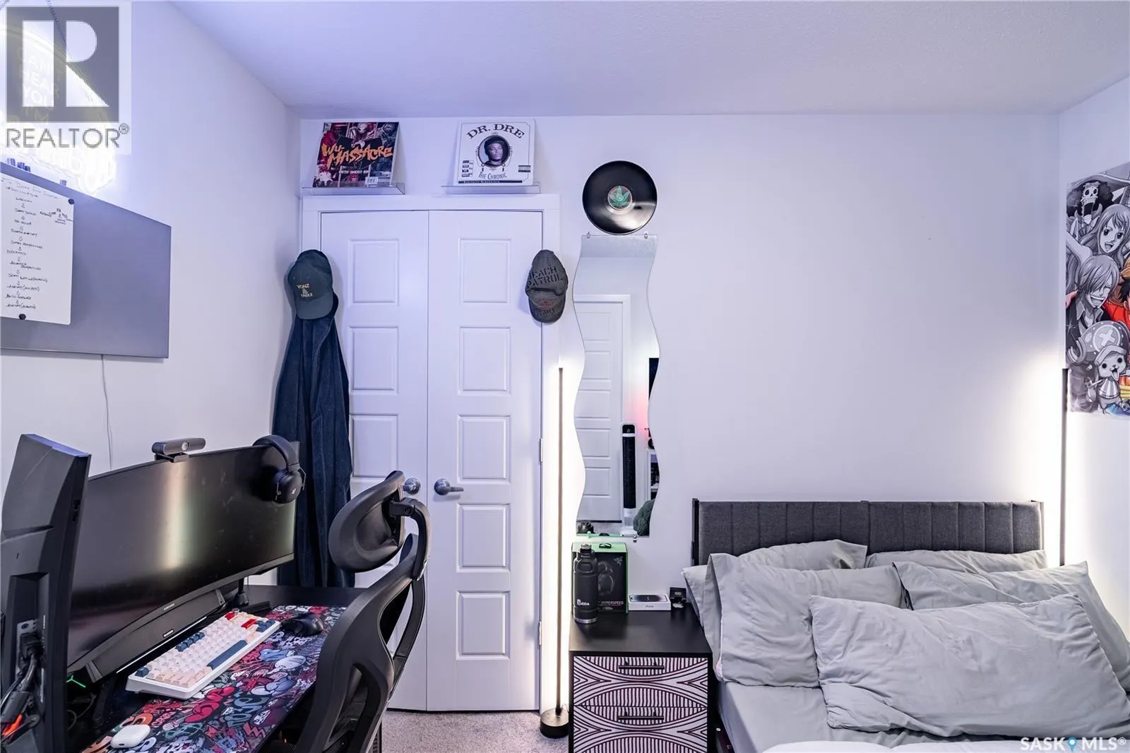 3108 Crosbie CRESCENT