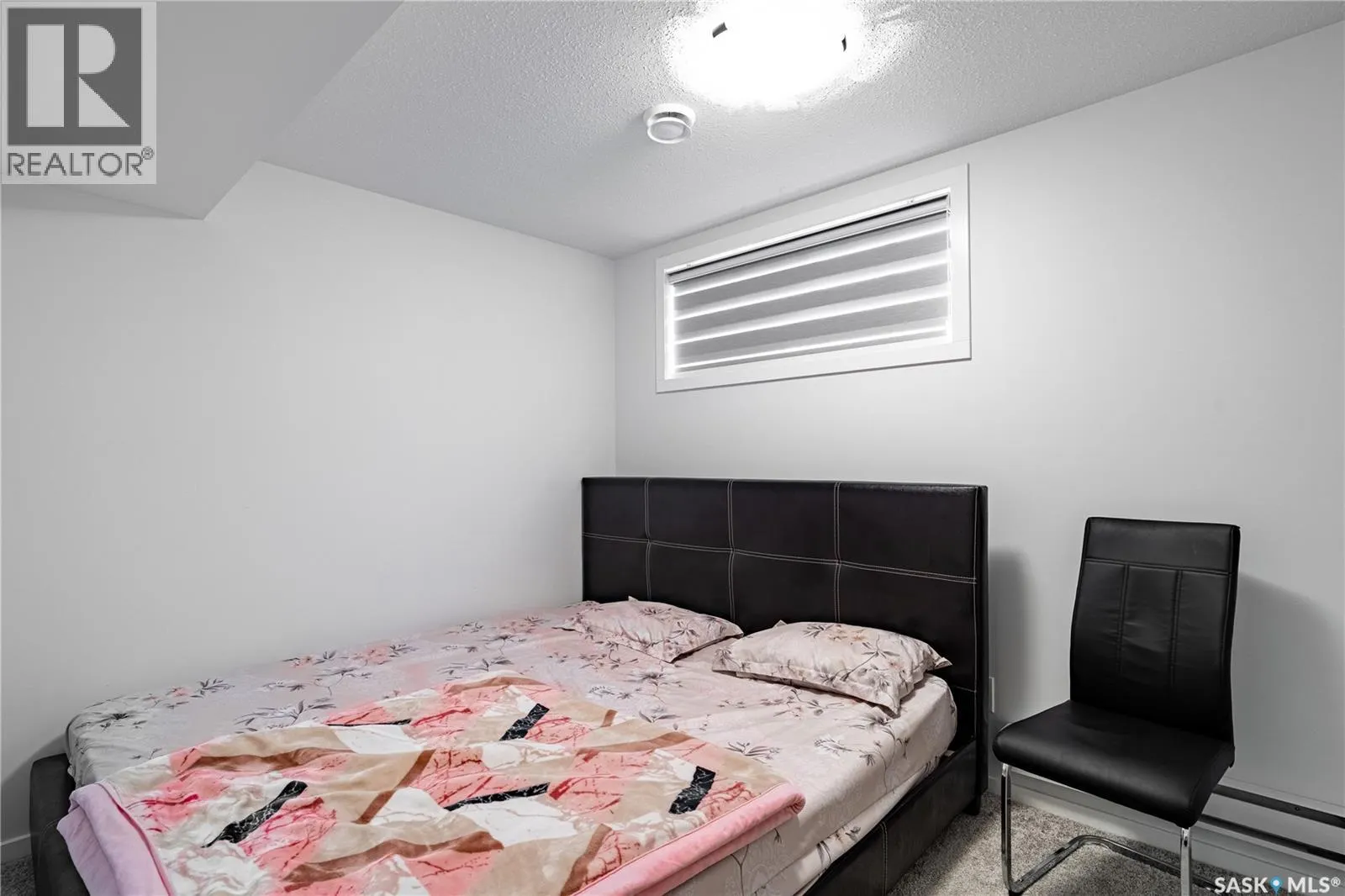 3108 Crosbie CRESCENT
