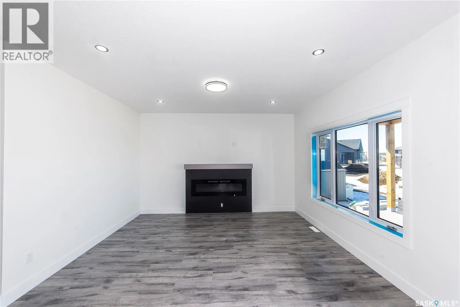 447 Woolf BEND
