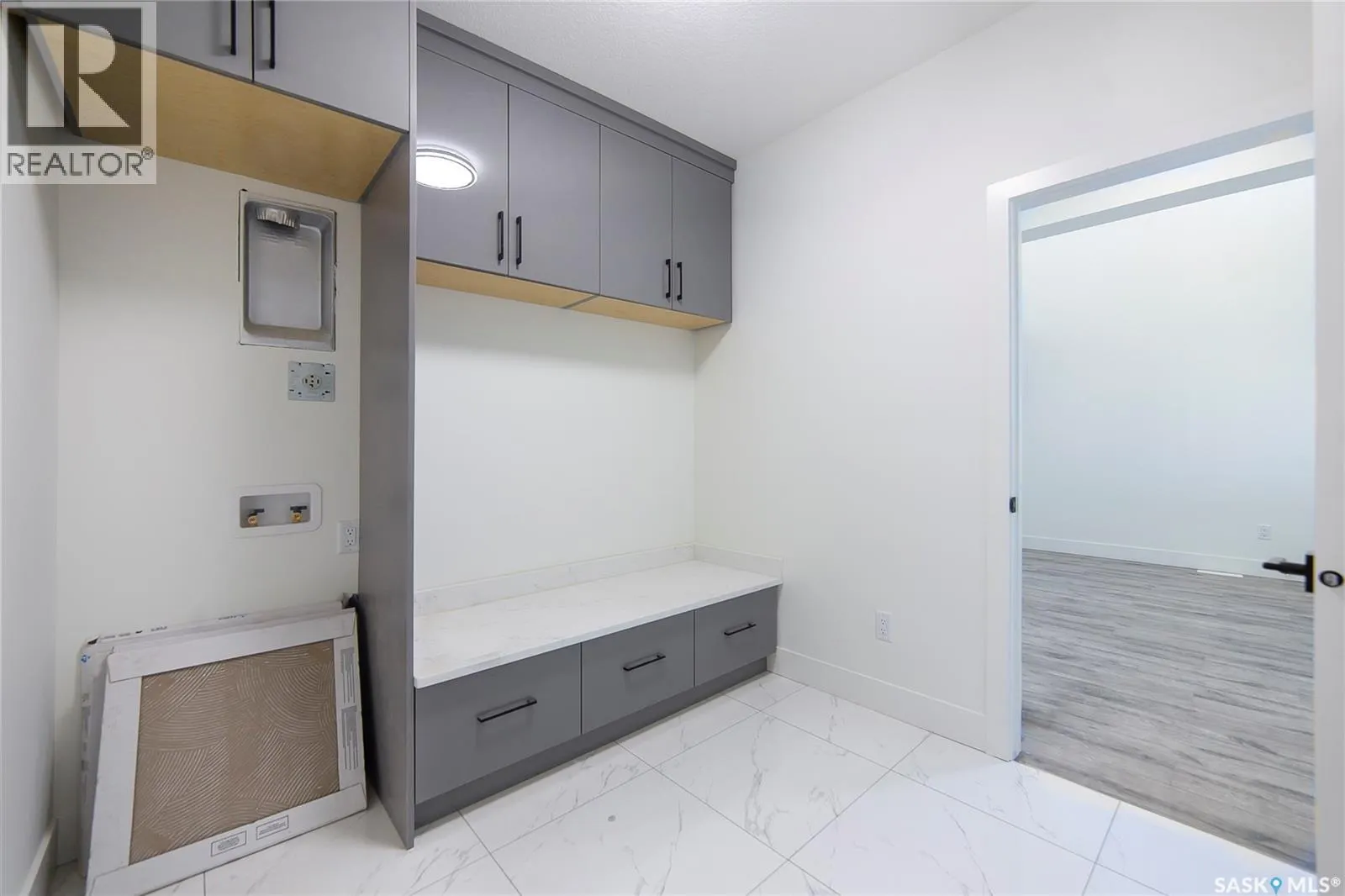 447 Woolf BEND