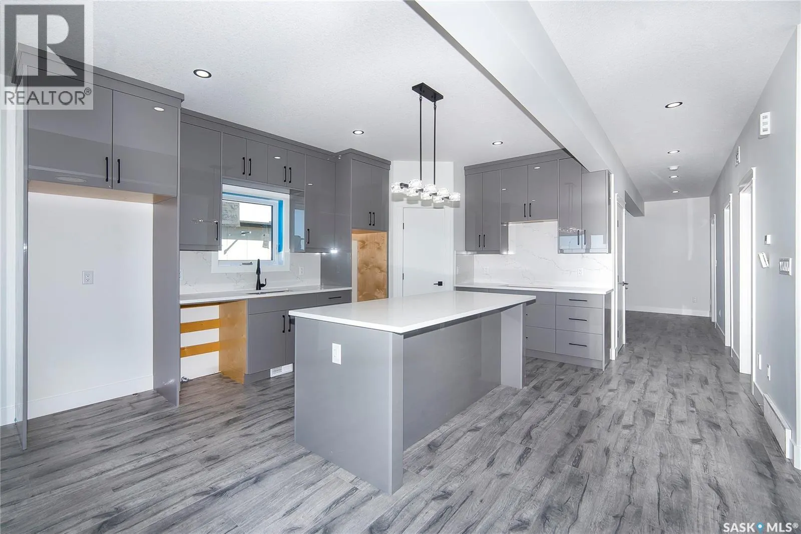447 Woolf BEND