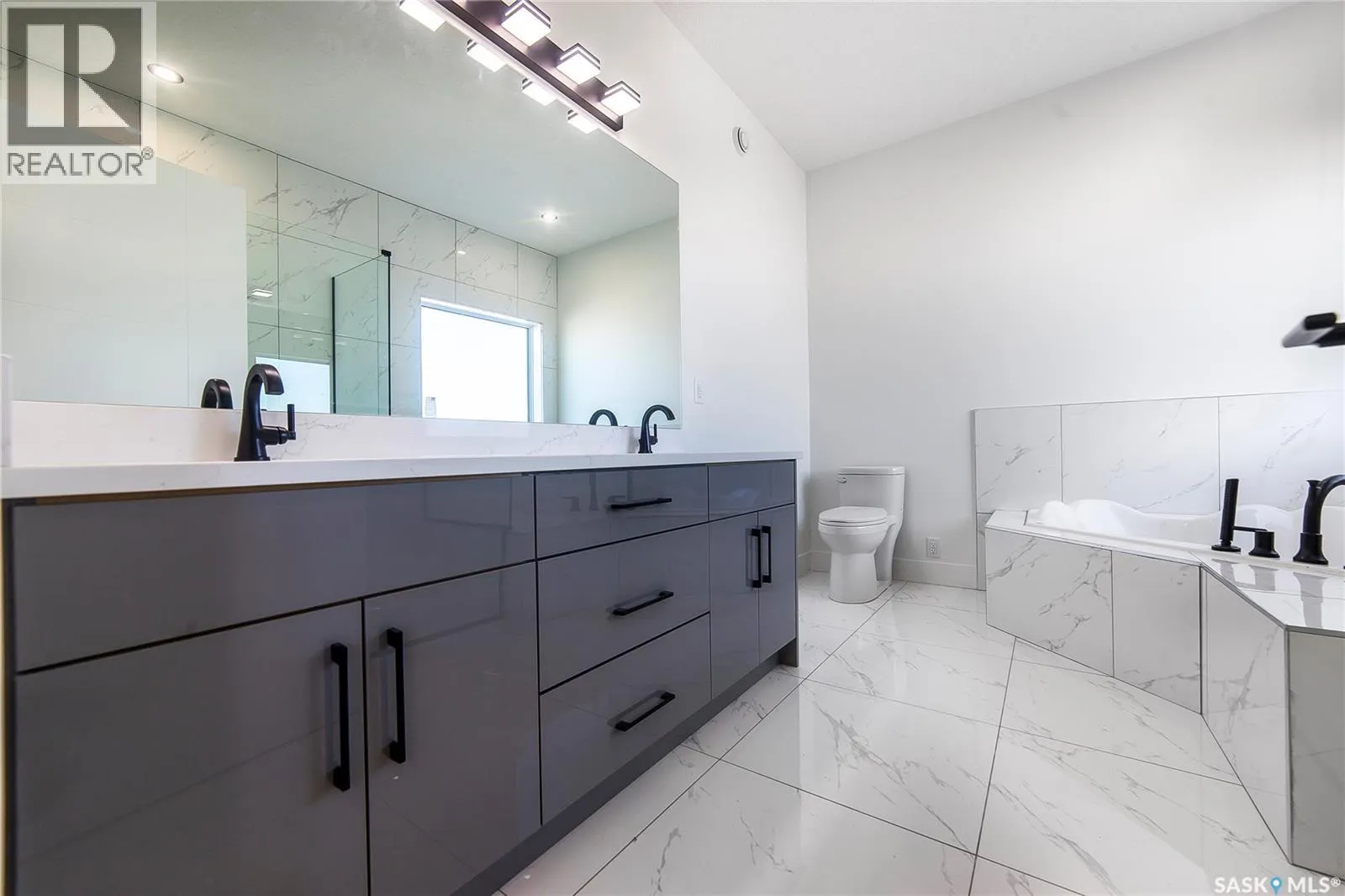 447 Woolf BEND
