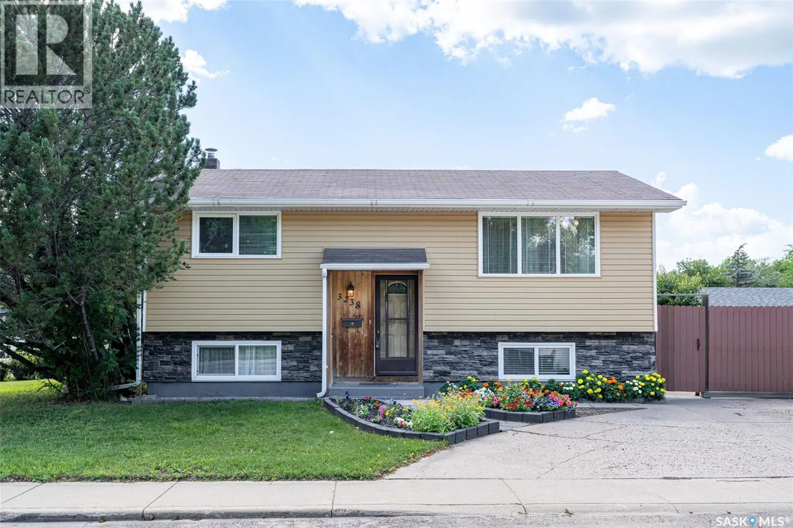 3238 Massey DRIVE