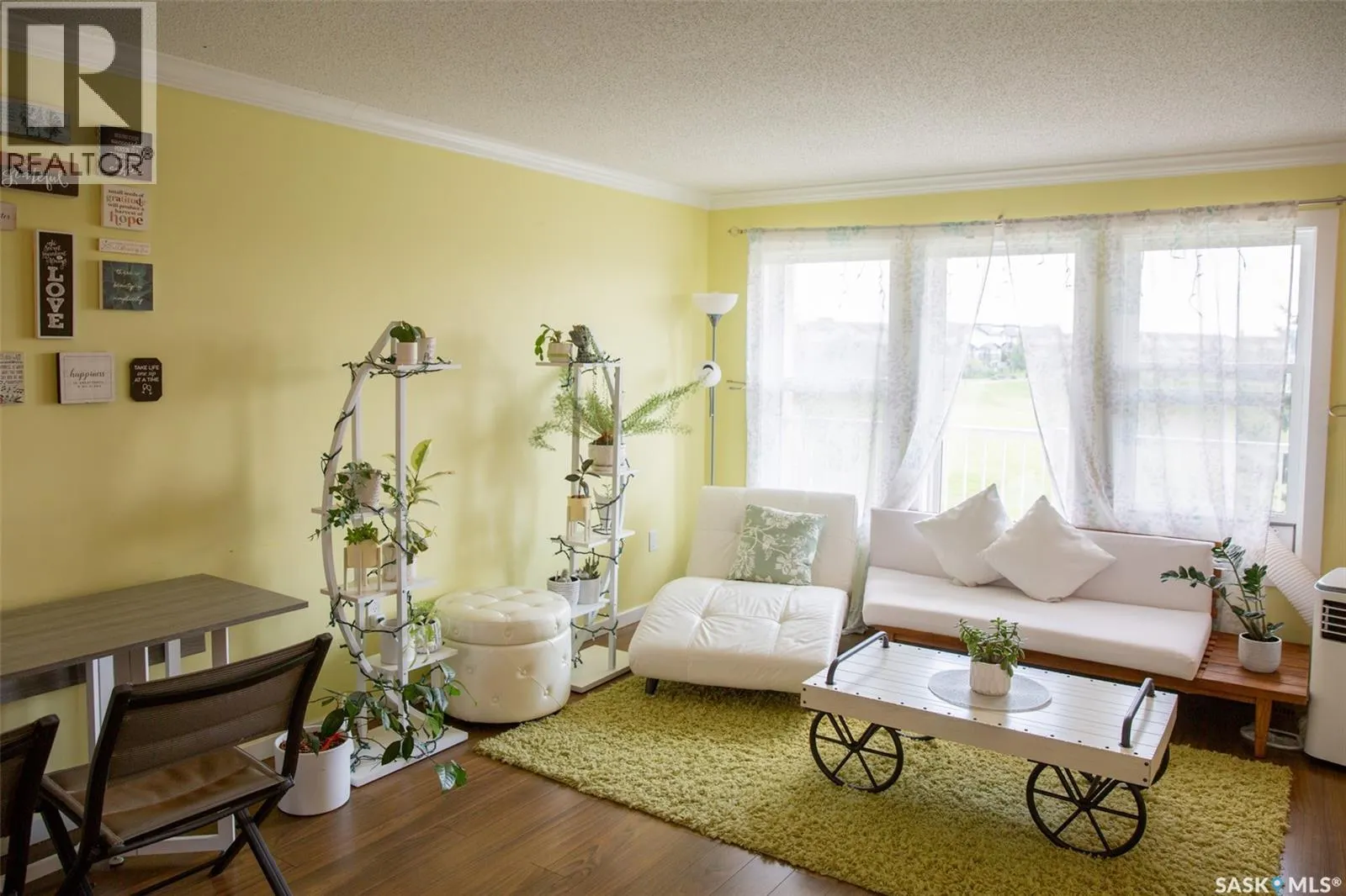 223 315 Hampton CIRCLE W