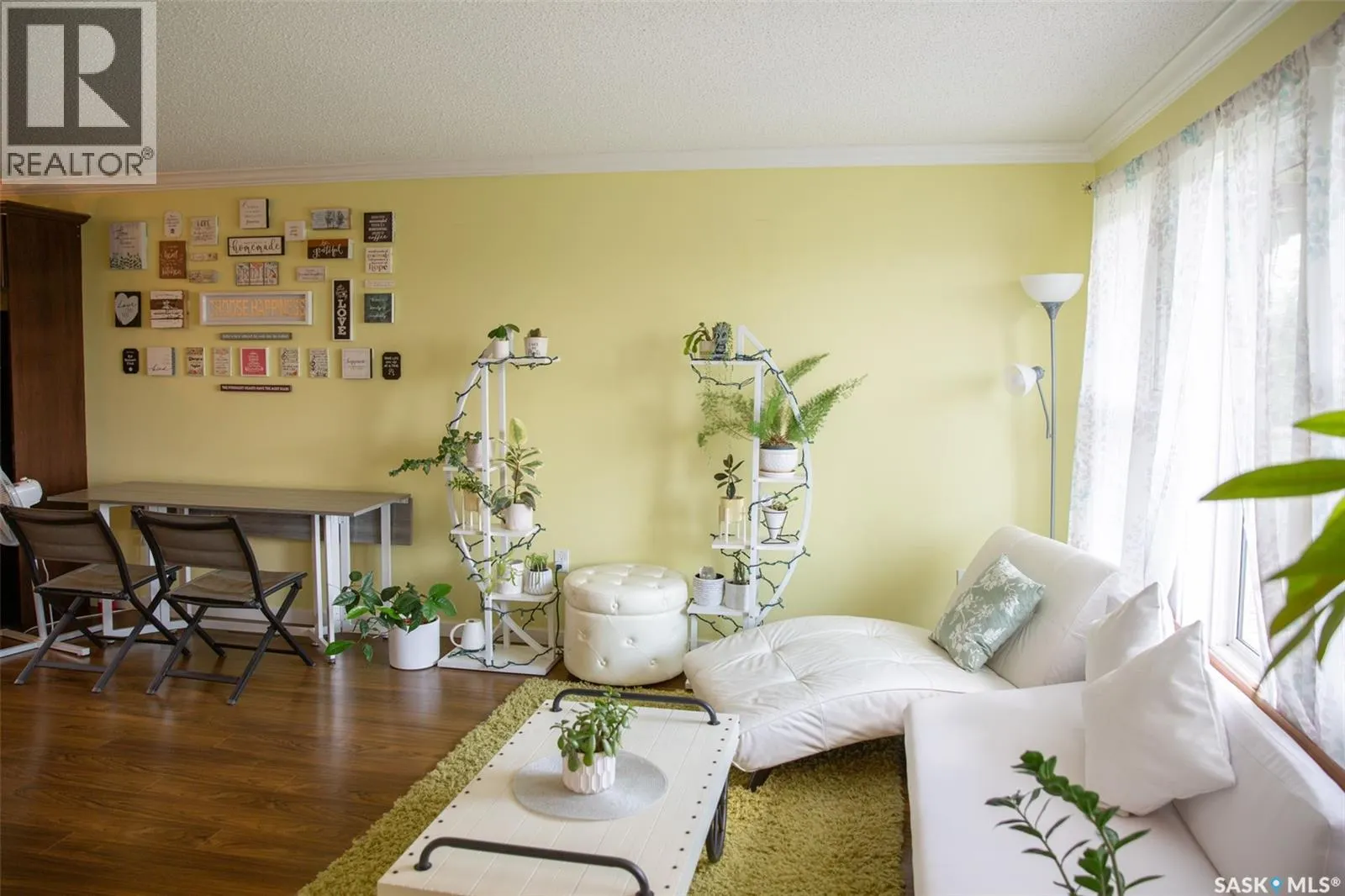 223 315 Hampton CIRCLE W