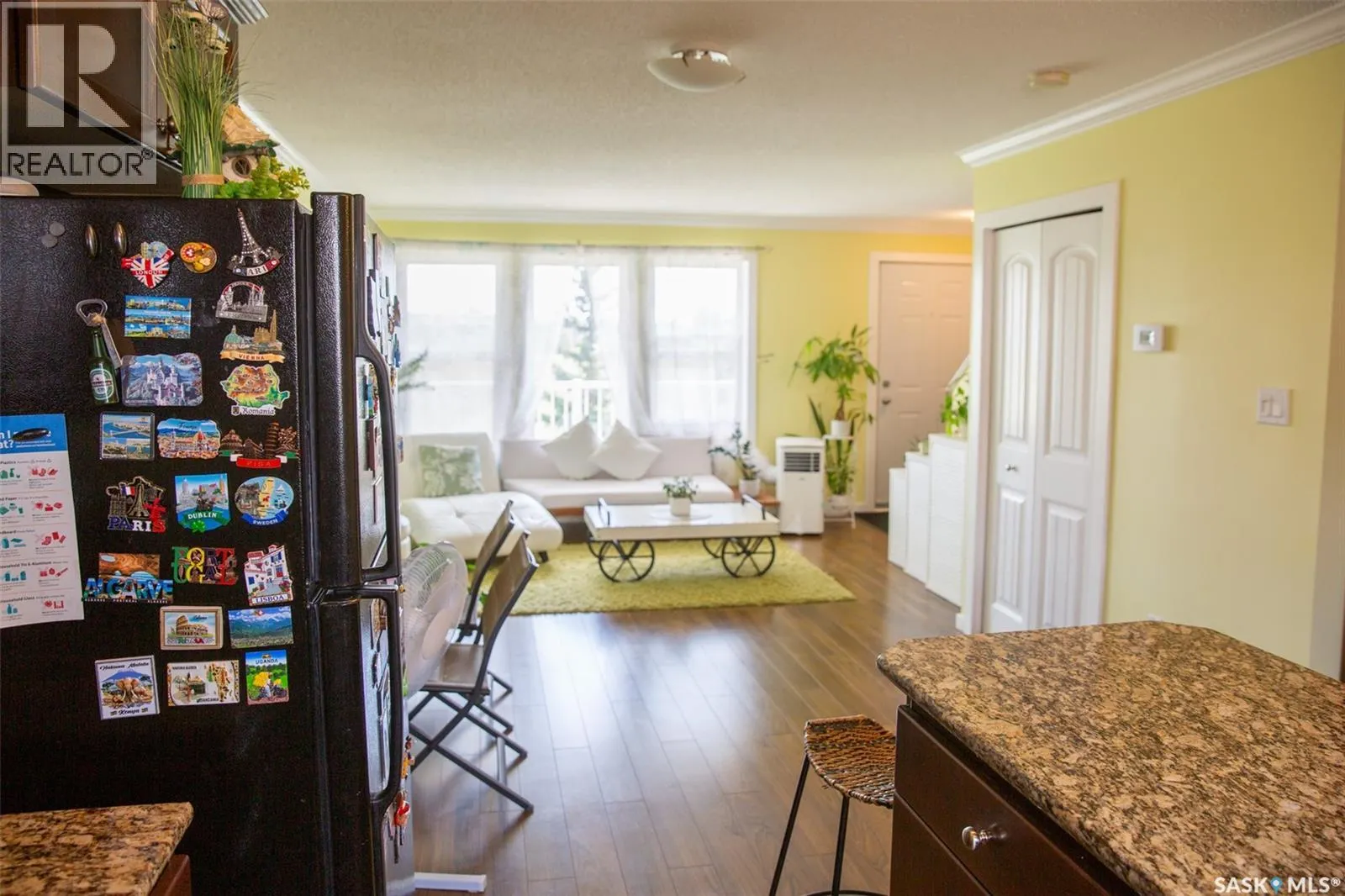 223 315 Hampton CIRCLE W