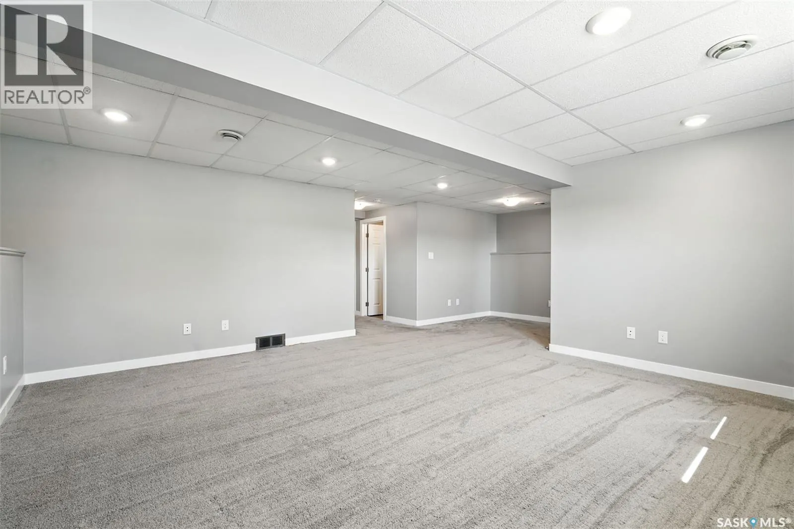 220 Reddekopp LANE